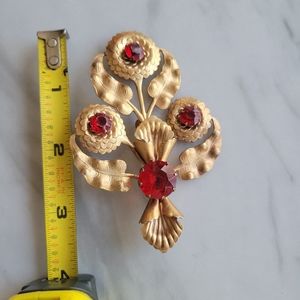 1950s Red stone flower pin